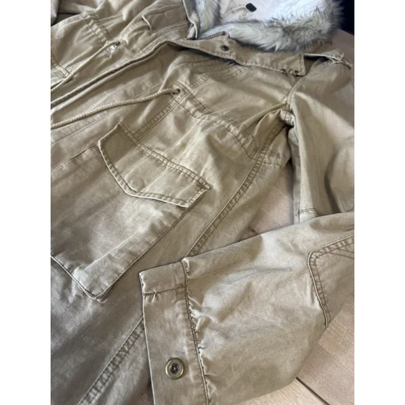 Free People We The Free khaki utility parka jacket Removable Fur Collar Liner M - Picture 5 of 12